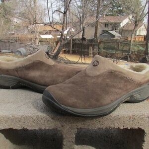 Merrell Brown/ Tan Encore Ice slip-on clogs